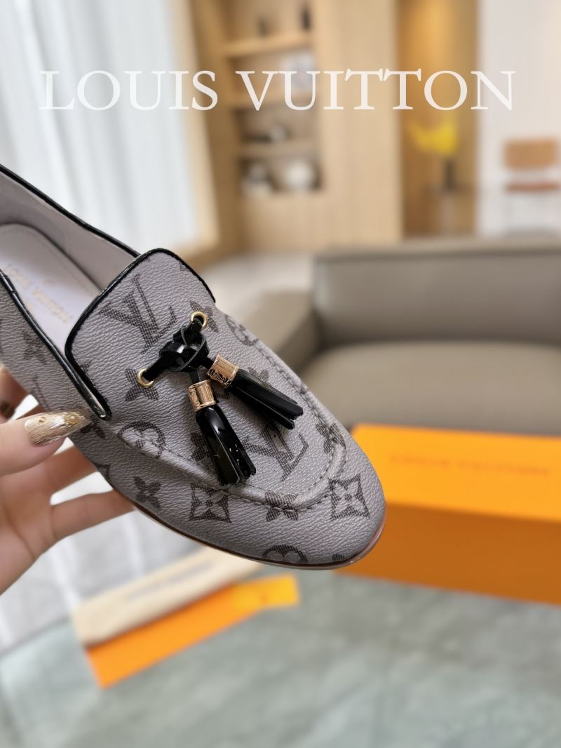 Louis Vuitton Low Shoes